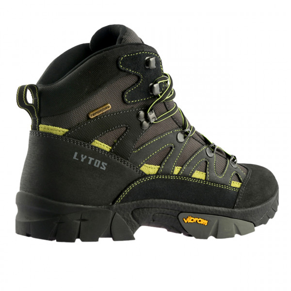 Trekking Shoes & Jackets on rent
