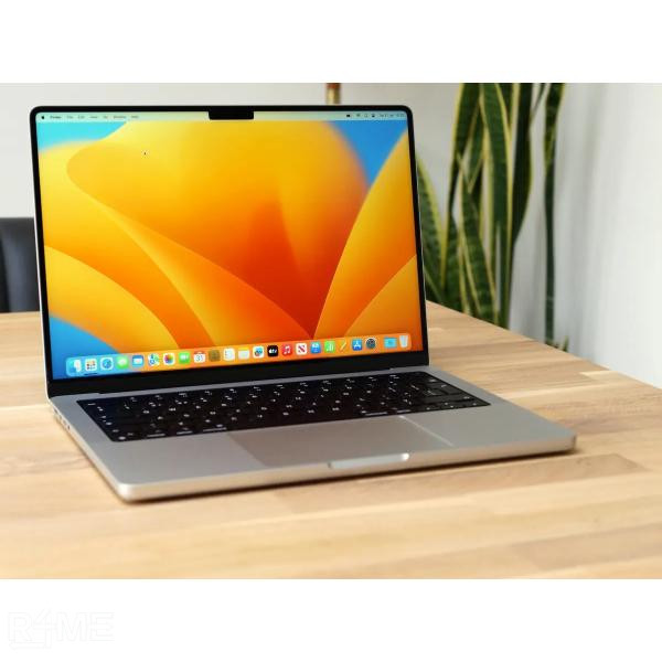 Macbook Laptops on rent