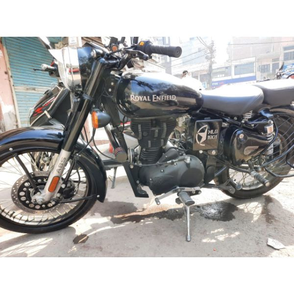 Royal Enfield Standard on rent