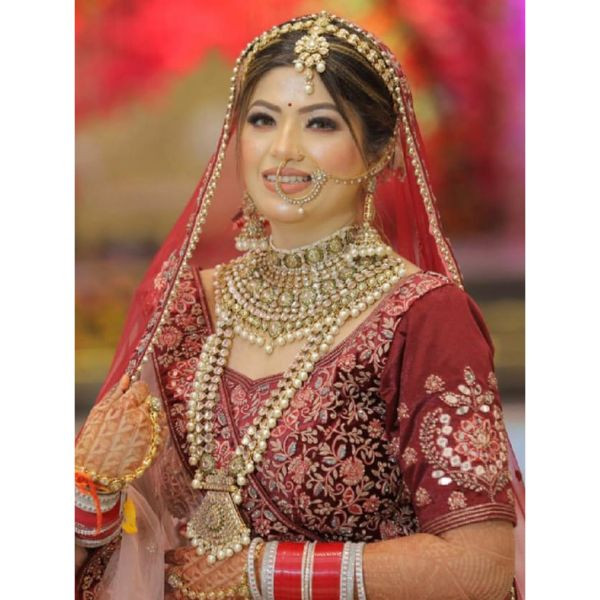 Heavy Kundan Bridal Set With 2 Necklace on rent
