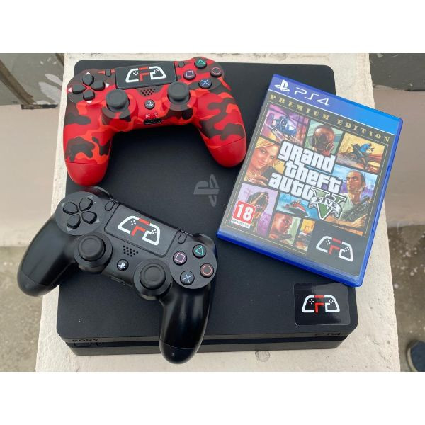 PlayStation 4 with 2 Games - 7 Days Plan on rent