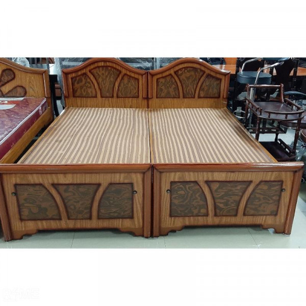 Wooden Cot (6.25 X 3 feet) on rent
