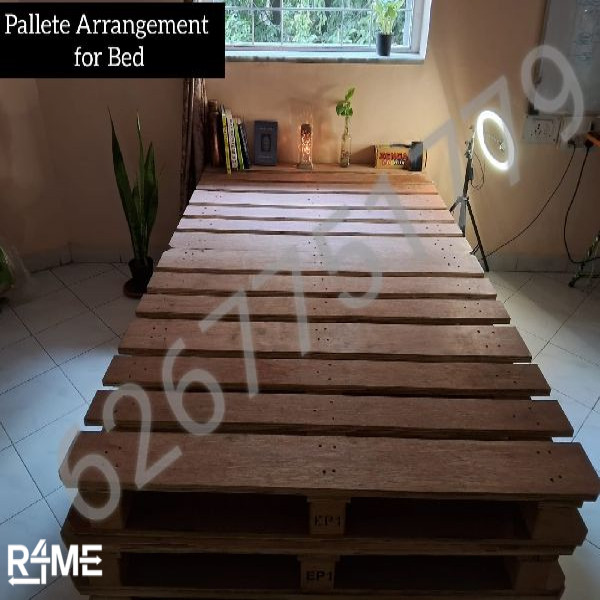 Wood Pallet Bed (Pck Of 4 Plt) on rent