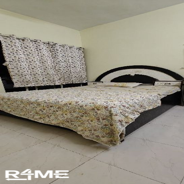 Queen Size Bed With Mattress on rent