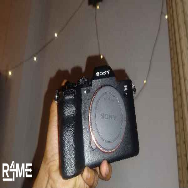 SONY A7IV CAMERA And Samyang AF 50 / 1.4 FE II on rent